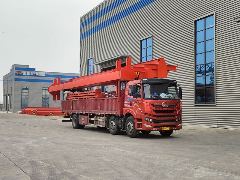 2臺(tái)電動(dòng)葫蘆門式起重機(jī) MHxh10t—13m 發(fā)往河南焦作交付客戶使用。