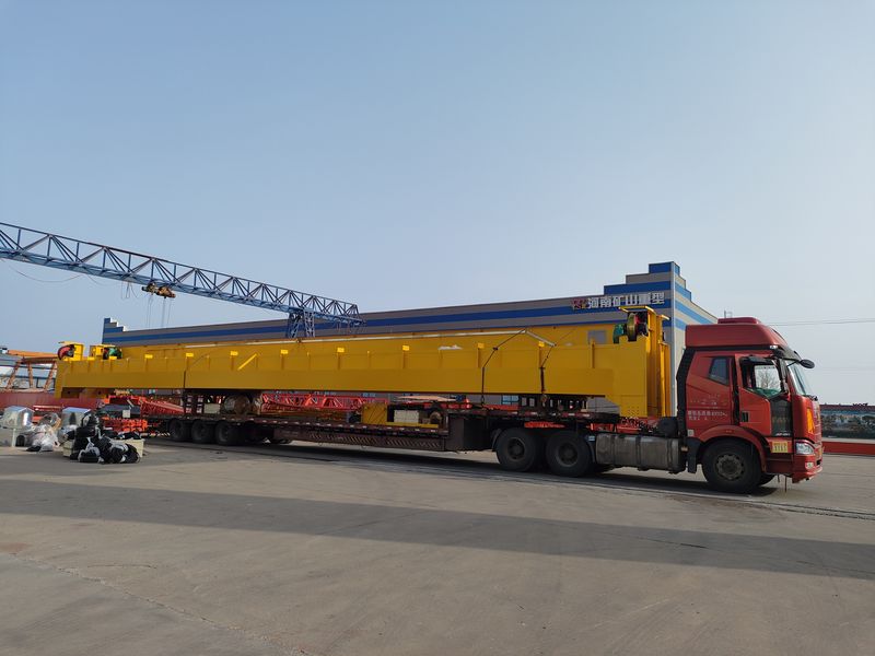 通用橋式起重機(jī)  QD32/5t—25.5m  制作完成，發(fā)往河南洛陽交付客戶使用