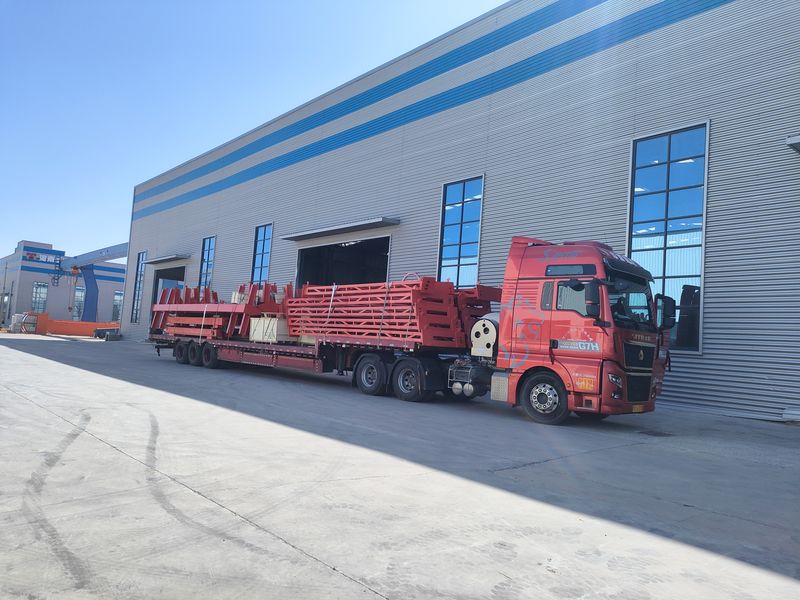電動(dòng)葫蘆門式起重機(jī) 4臺(tái) MHxh10t—8m    2臺(tái) MHxh5t—8m      2臺(tái) 制作完成，出口哈薩克斯坦交付客戶使用